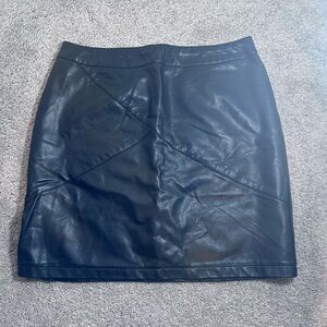 Black Asymmetrical Pencil Mini Skirt for Night Out